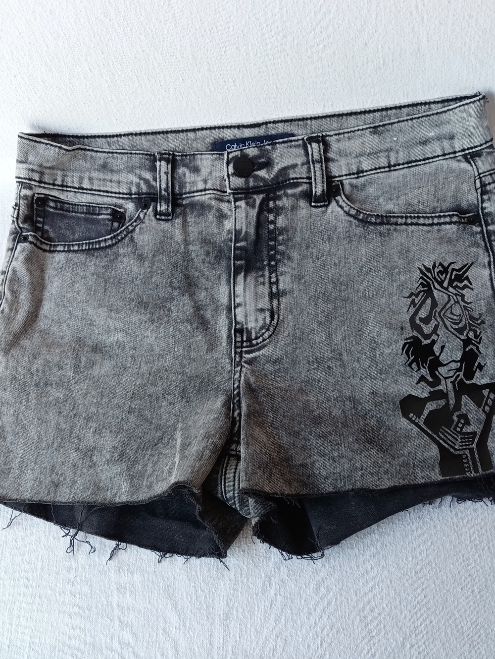 Calvin Klein Jeans Gray Acid-Wash Low-Rise Denim Shorts with Black Graphic